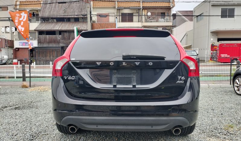
ボルボV60 T6 AWD 4WD 2013年モデル full									