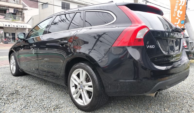 
ボルボV60 T6 AWD 4WD 2013年モデル full									