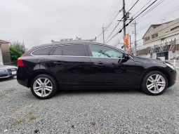 
ボルボV60 T6 AWD 4WD 2013年モデル full									