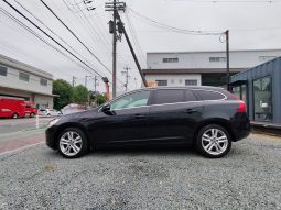 
ボルボV60 T6 AWD 4WD 2013年モデル full									