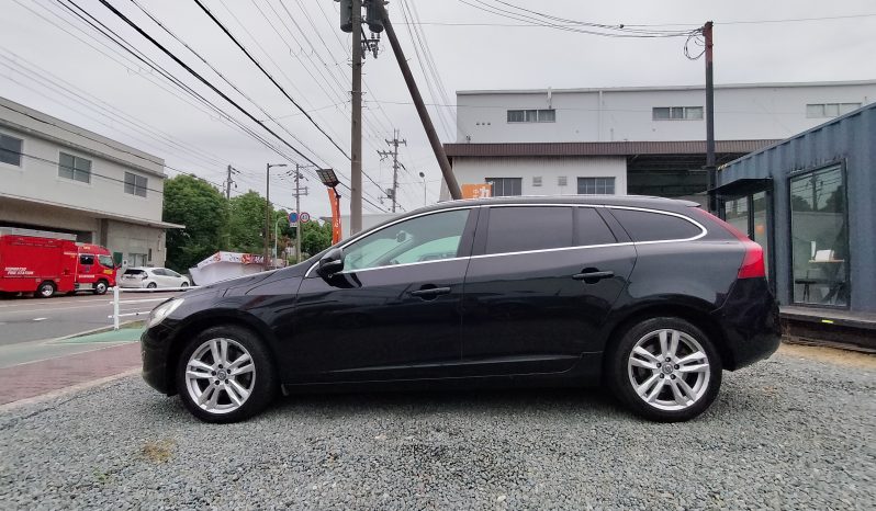 
ボルボV60 T6 AWD 4WD 2013年モデル full									