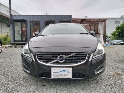 
ボルボV60 T6 AWD 4WD 2013年モデル full									