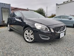 
ボルボV60 T6 AWD 4WD 2013年モデル full									