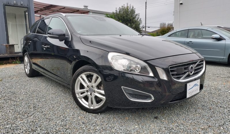 
ボルボV60 T6 AWD 4WD 2013年モデル full									