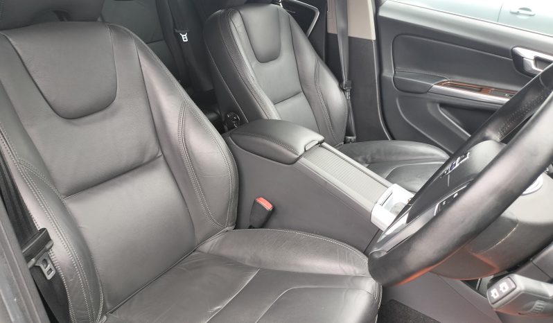 
ボルボV60 T6 AWD 4WD 2013年モデル full									