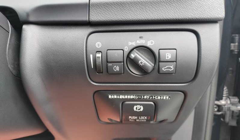 
ボルボV60 T6 AWD 4WD 2013年モデル full									