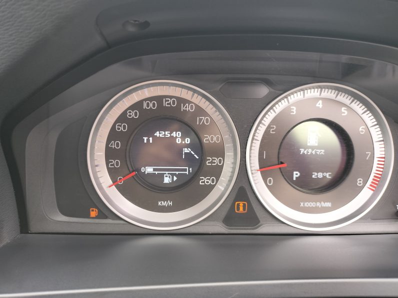 
ボルボV60 T6 AWD 4WD 2013年モデル full									