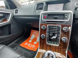 
ボルボV60 T6 AWD 4WD 2013年モデル full									