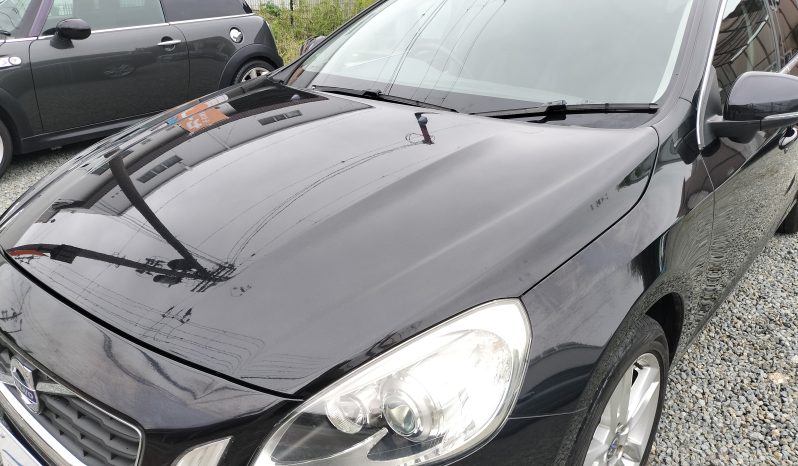 
ボルボV60 T6 AWD 4WD 2013年モデル full									
