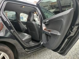 
ボルボV60 T6 AWD 4WD 2013年モデル full									